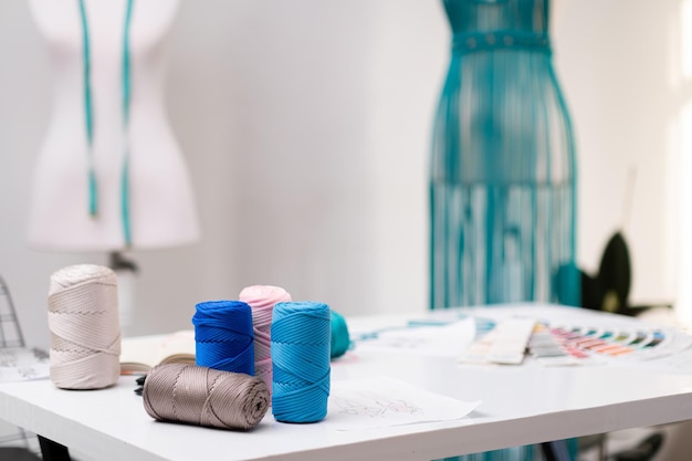 Atelier cu materiale pentru broderie